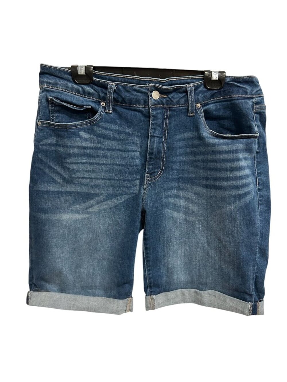 Time and Tru 16 Denim Shorts Blue Mid Rise Cuffed 90s Minimalism Timeless